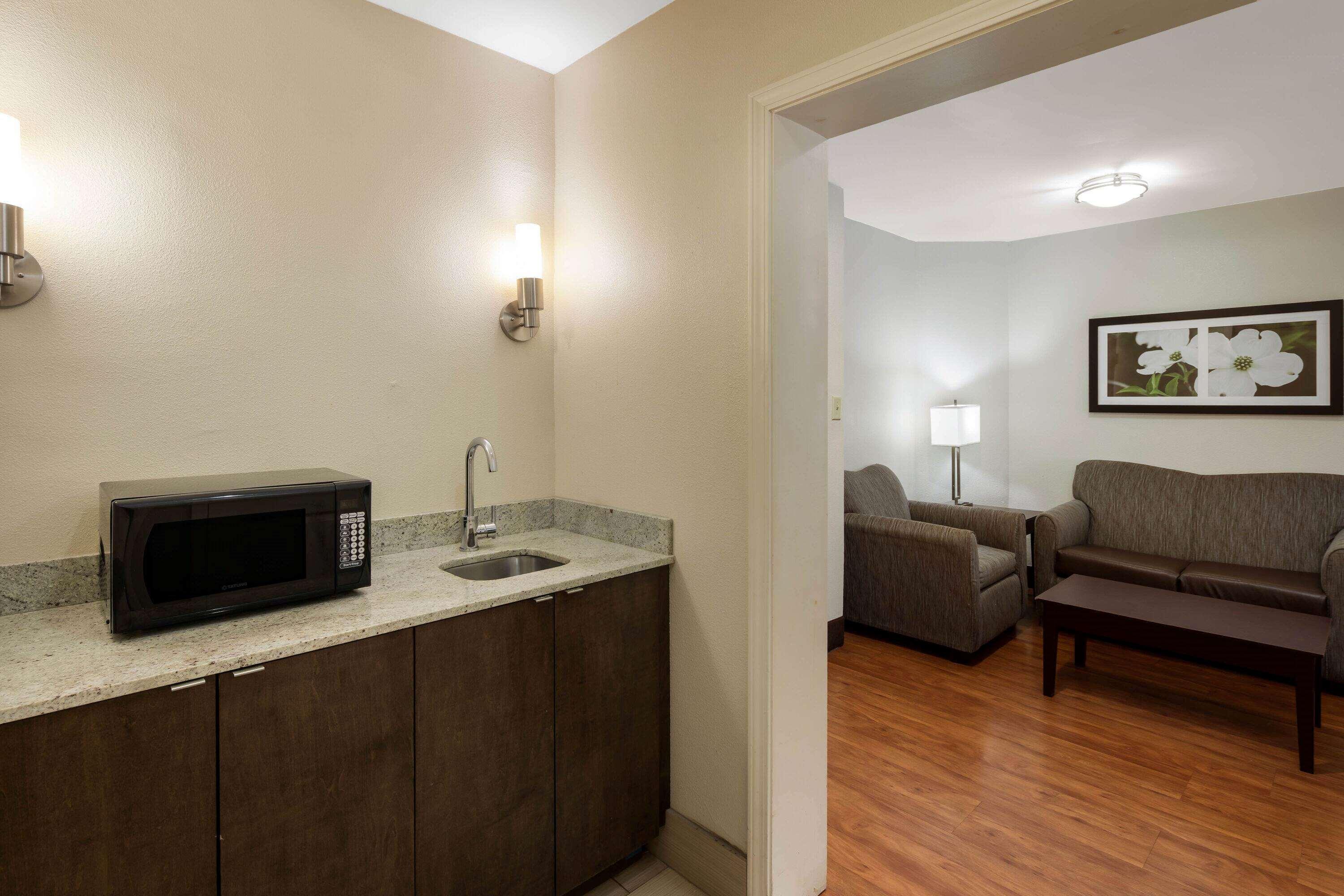 La Quinta By Wyndham Lagrange / I-85 LaGrange Exterior foto